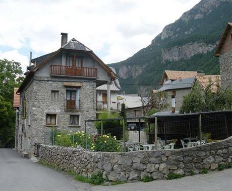 Pension Pallaruelo Saravillo Exterior photo